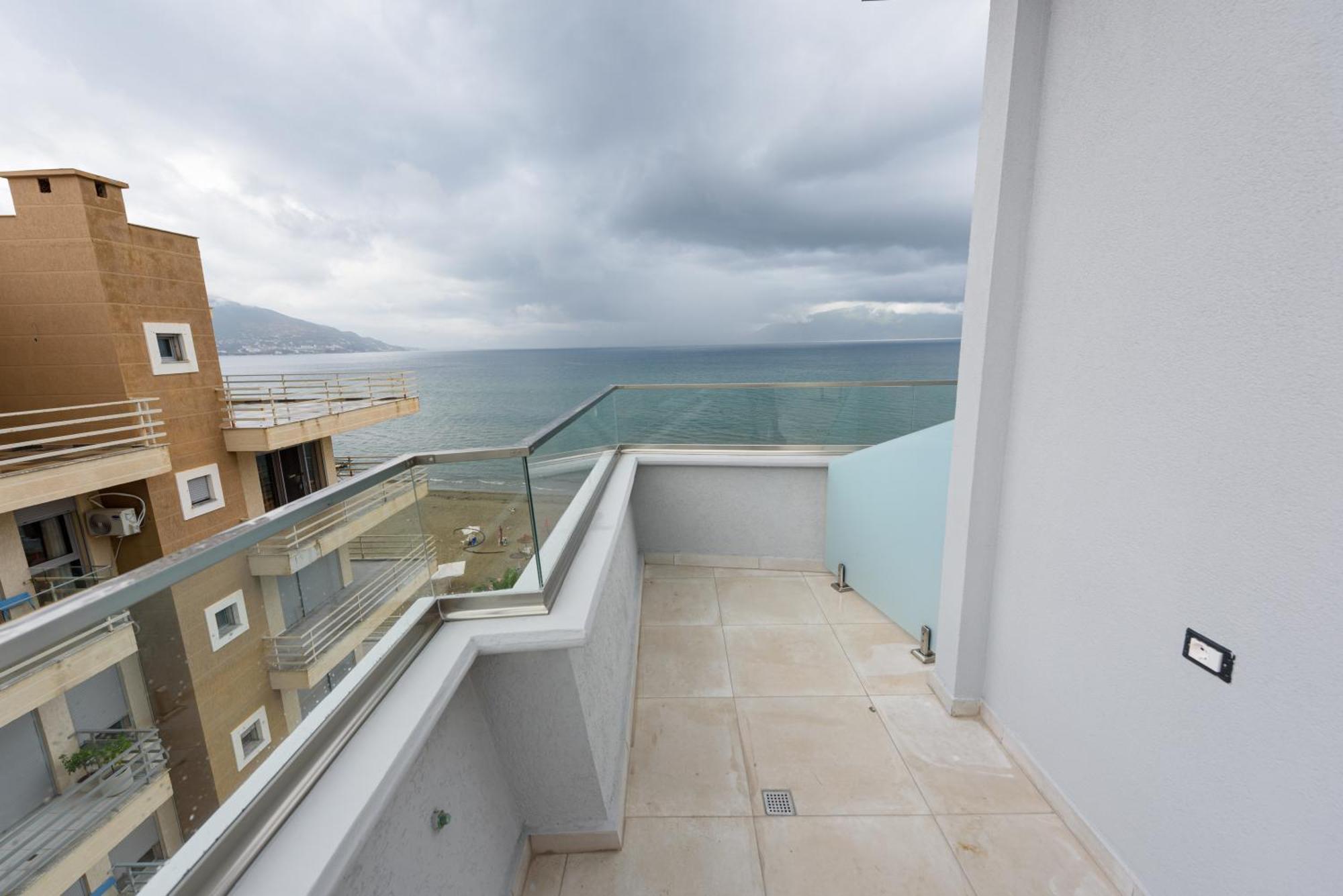 Sea & 4* Wlora